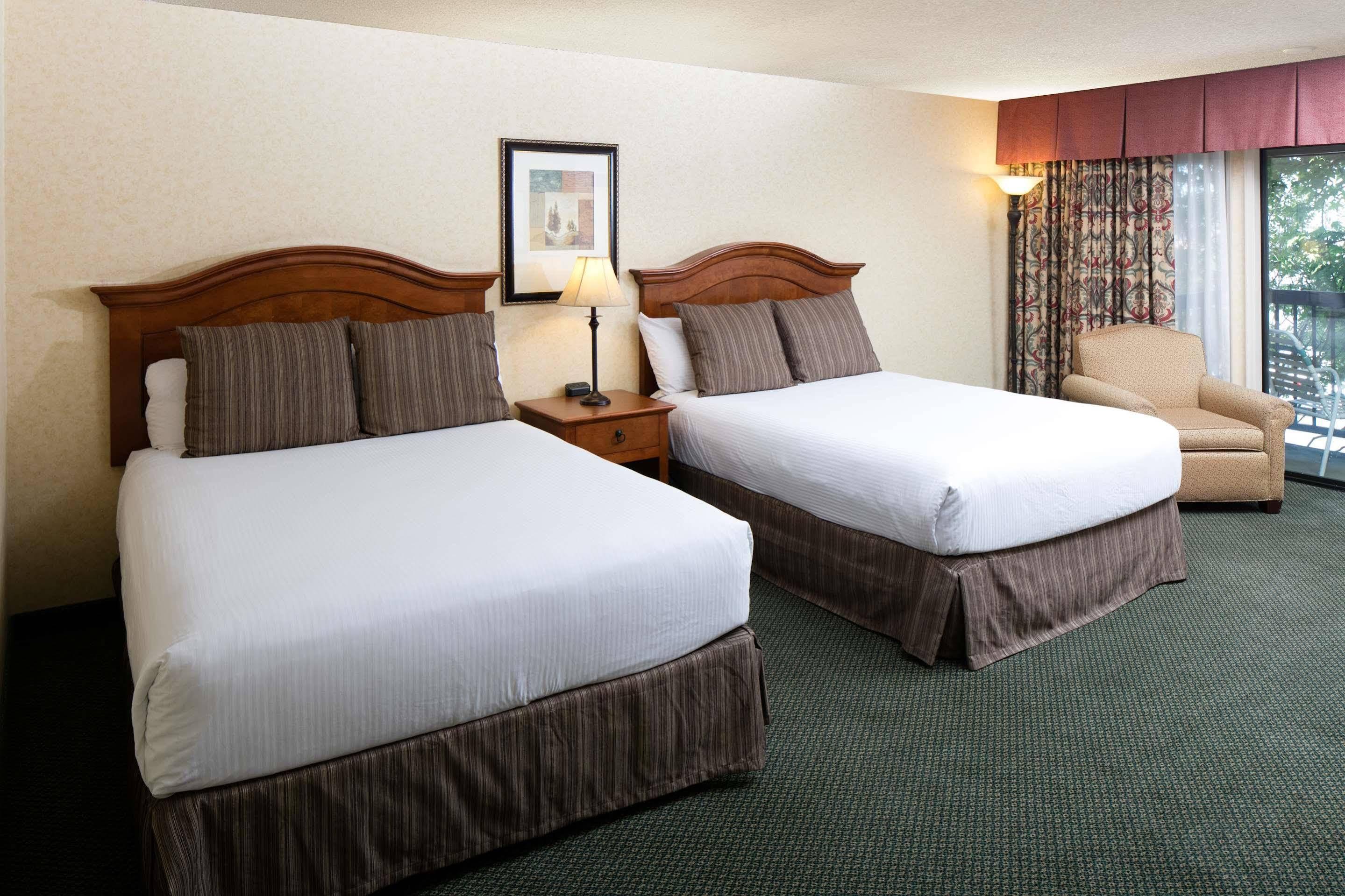 Red Lion Hotel Redding Zewnętrze zdjęcie